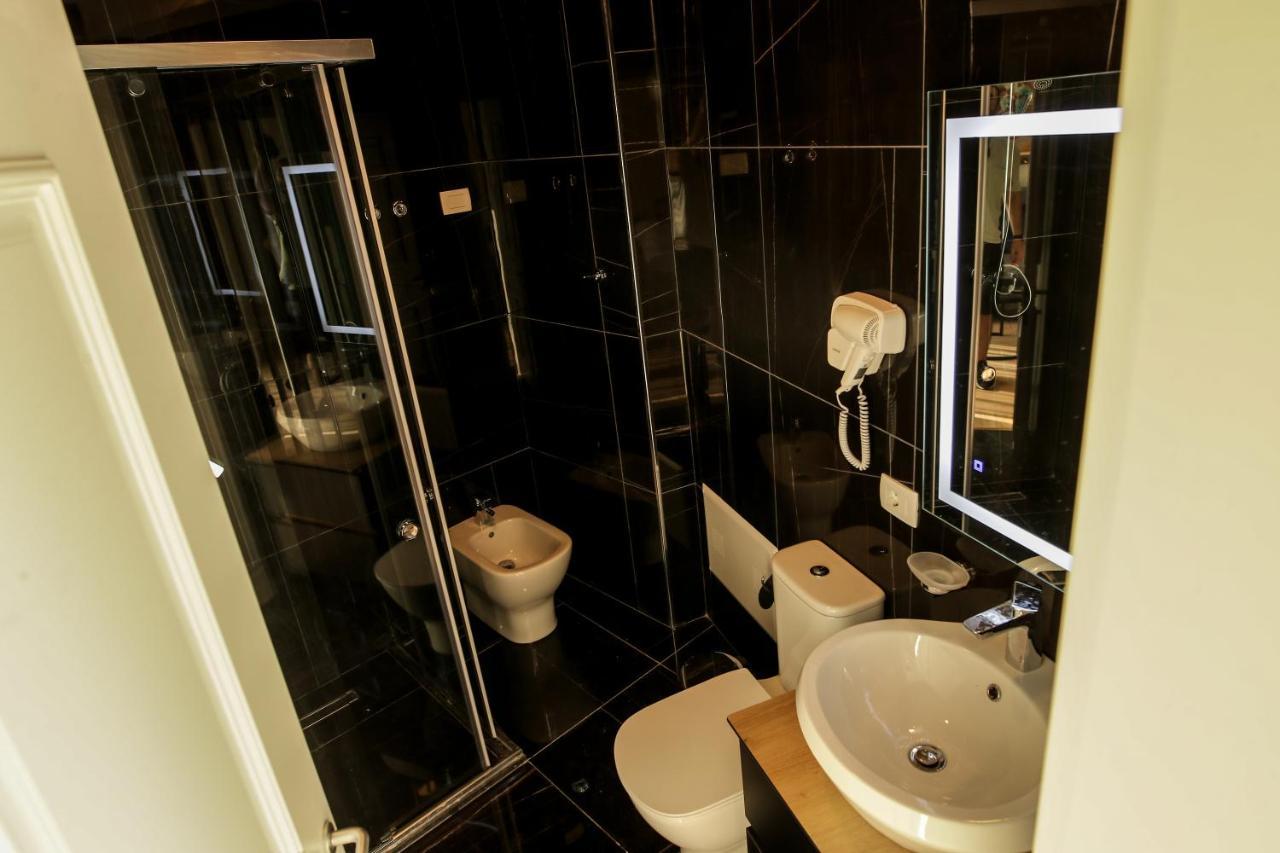 Rozafa Blu Hotel Шенджин Экстерьер фото